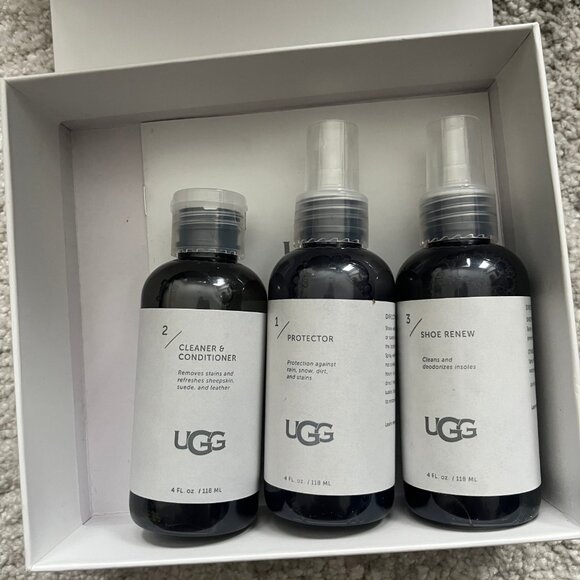 Ugg Classic Mini II Boot - Picture 8 of 8